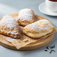 Слойка с яблоком Фото