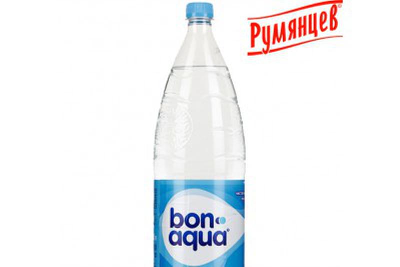 Вода газированная 0 5. Bonaqua 1л негазированная. Бонаква негазированная 1 л. Вода Bonaqua газированная 1л. Минеральная вода Бонаква 0.5.